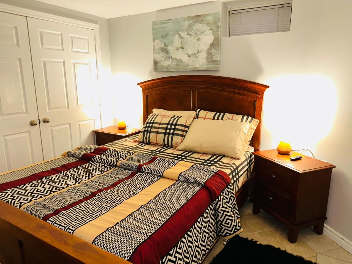 Deluxe Double Room- Hazel Stays Mississauga Dış mekan fotoğraf